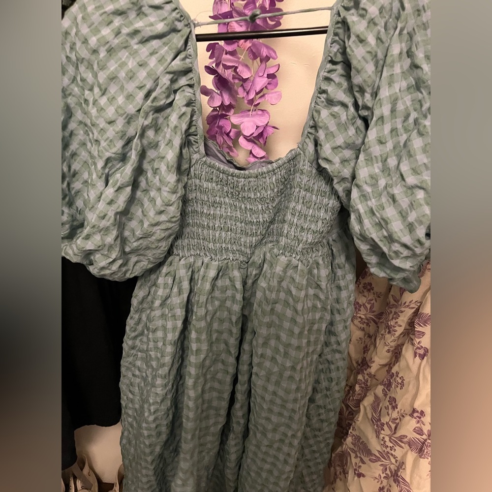 Ruffled dress really pretty